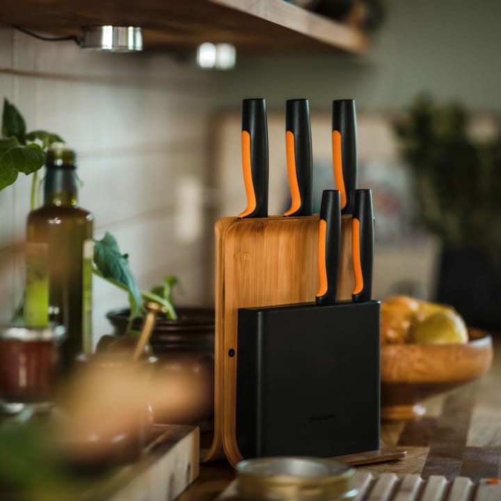 Functional Form knivblok i bambus 5 knive fra Fiskars - NordicNest.dk