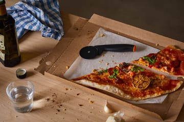 Functional Form pizzaskærer - Sort - Fiskars
