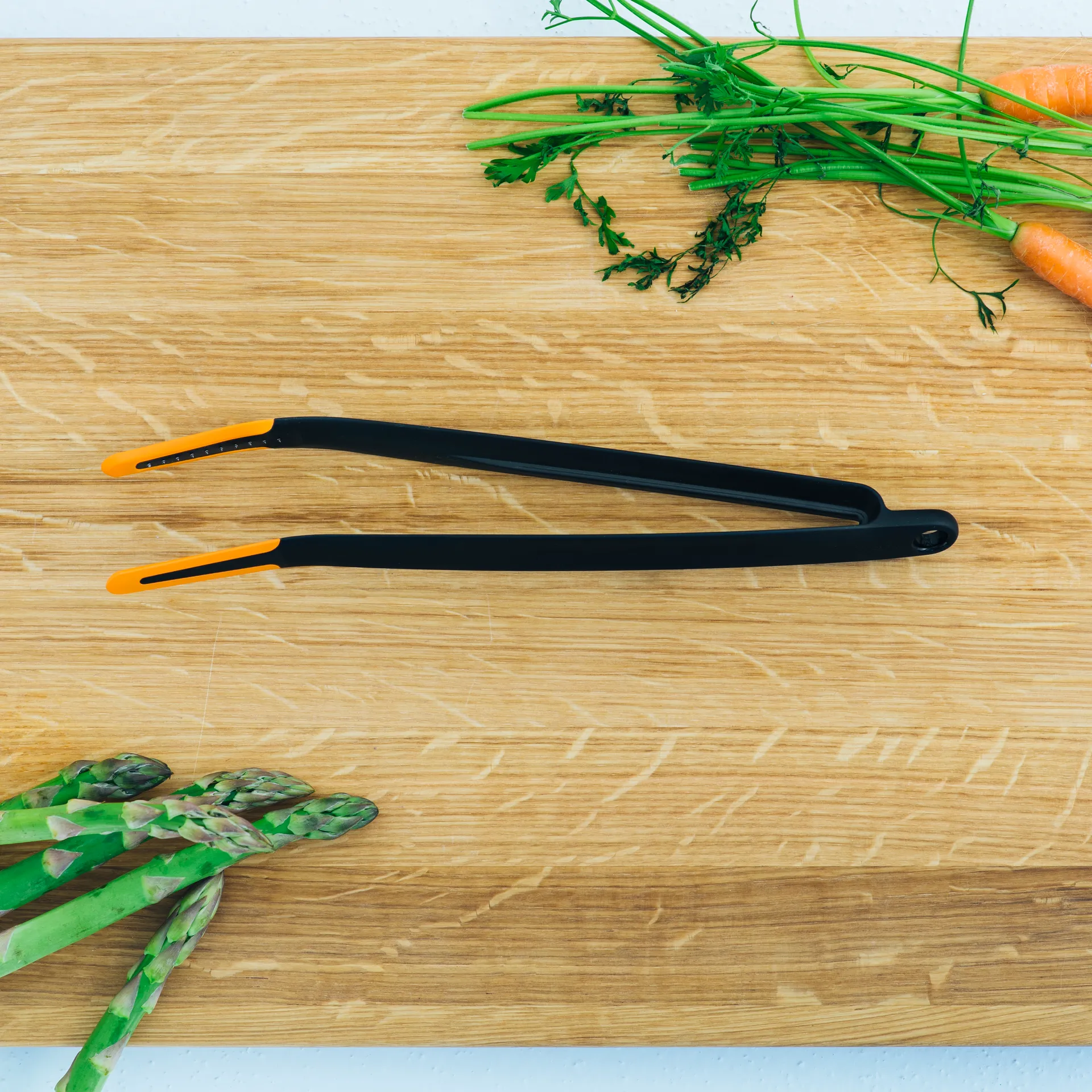 Functional Form tang 28,7 cm, Sort Fiskars