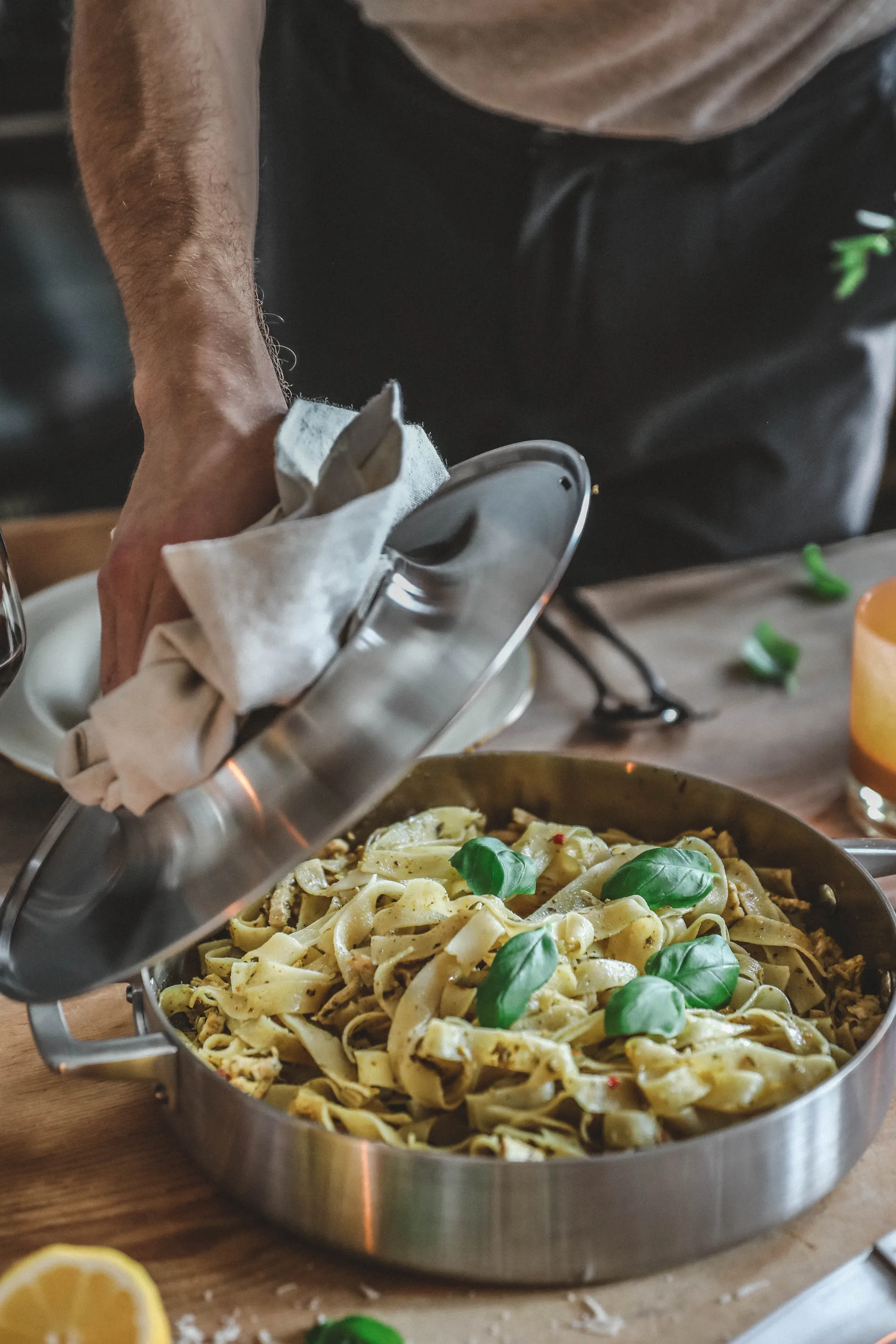 Norden dyb ovnplade rustfrit stål, 28 cm Fiskars