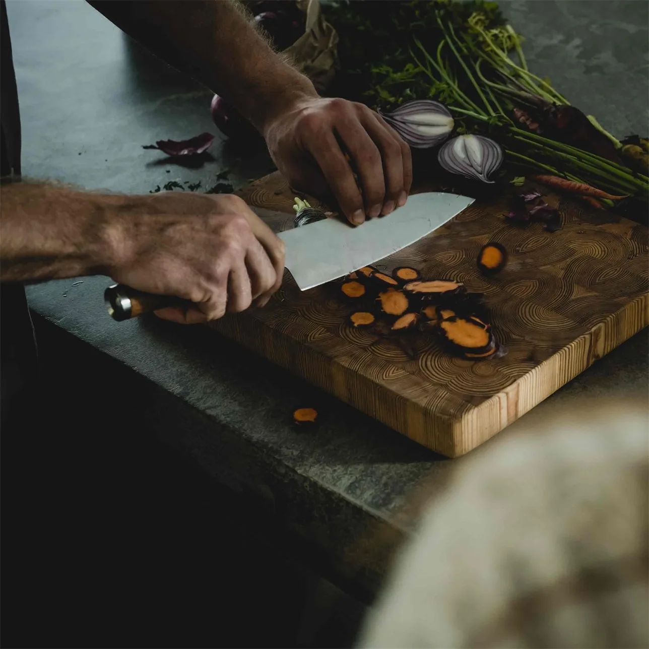 Norden kokkekniv + grøntsagskniv knivsæt 2 dele, Rustfrit stål-birk Fiskars