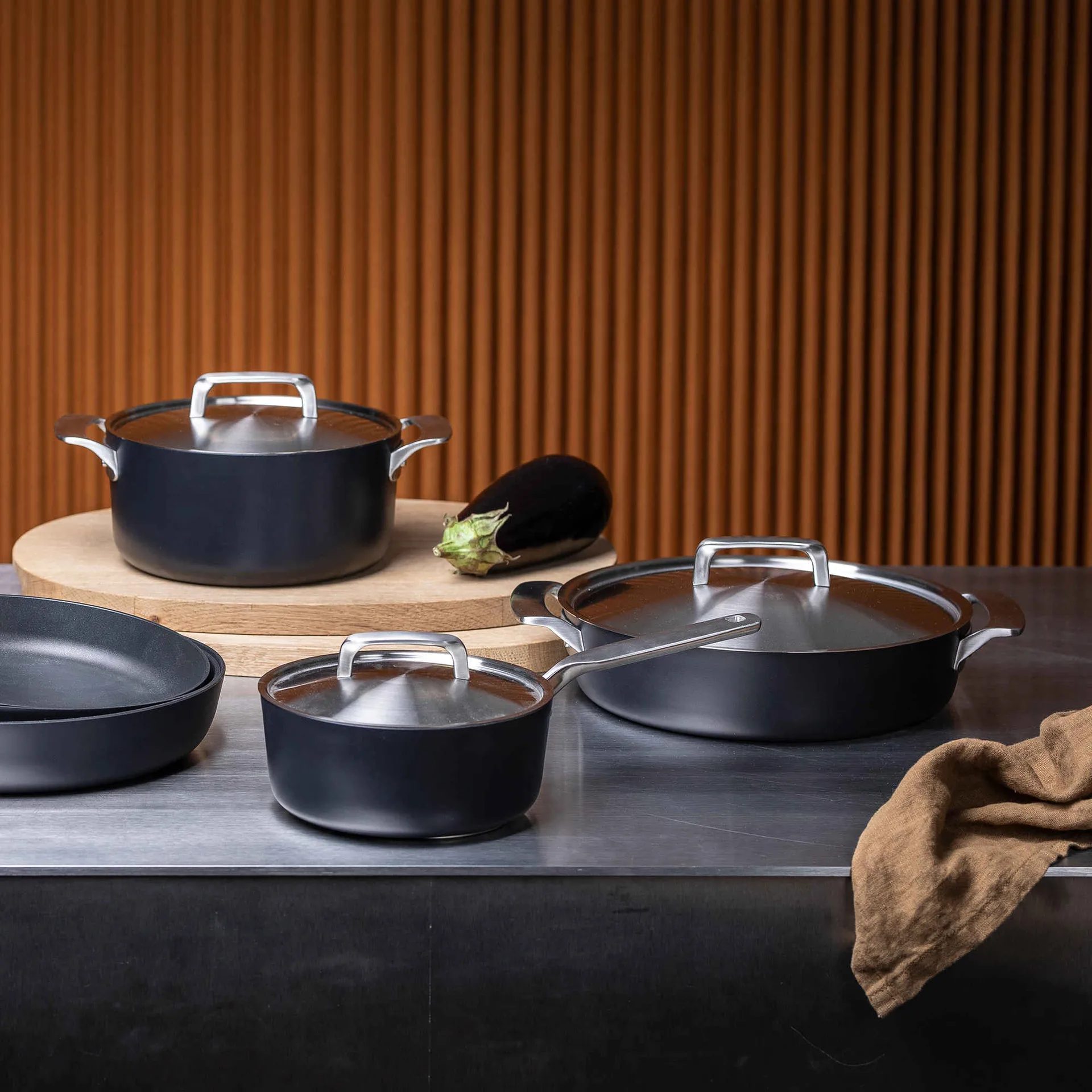 Rotisser stegefad, 28 cm Fiskars