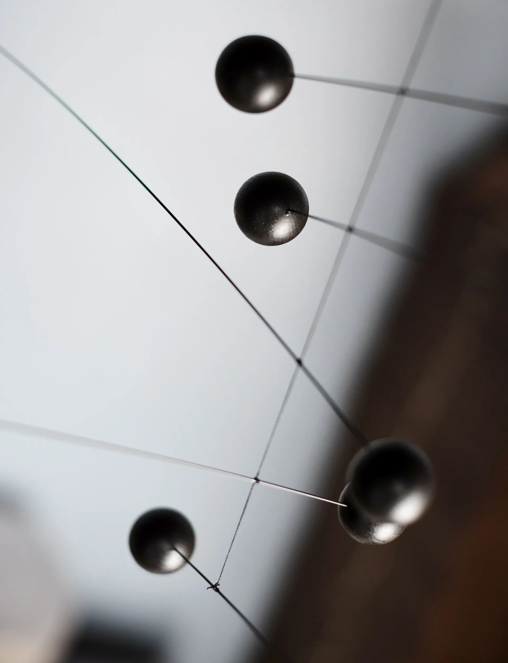 Futura mobile, sort-rød Flensted Mobiles