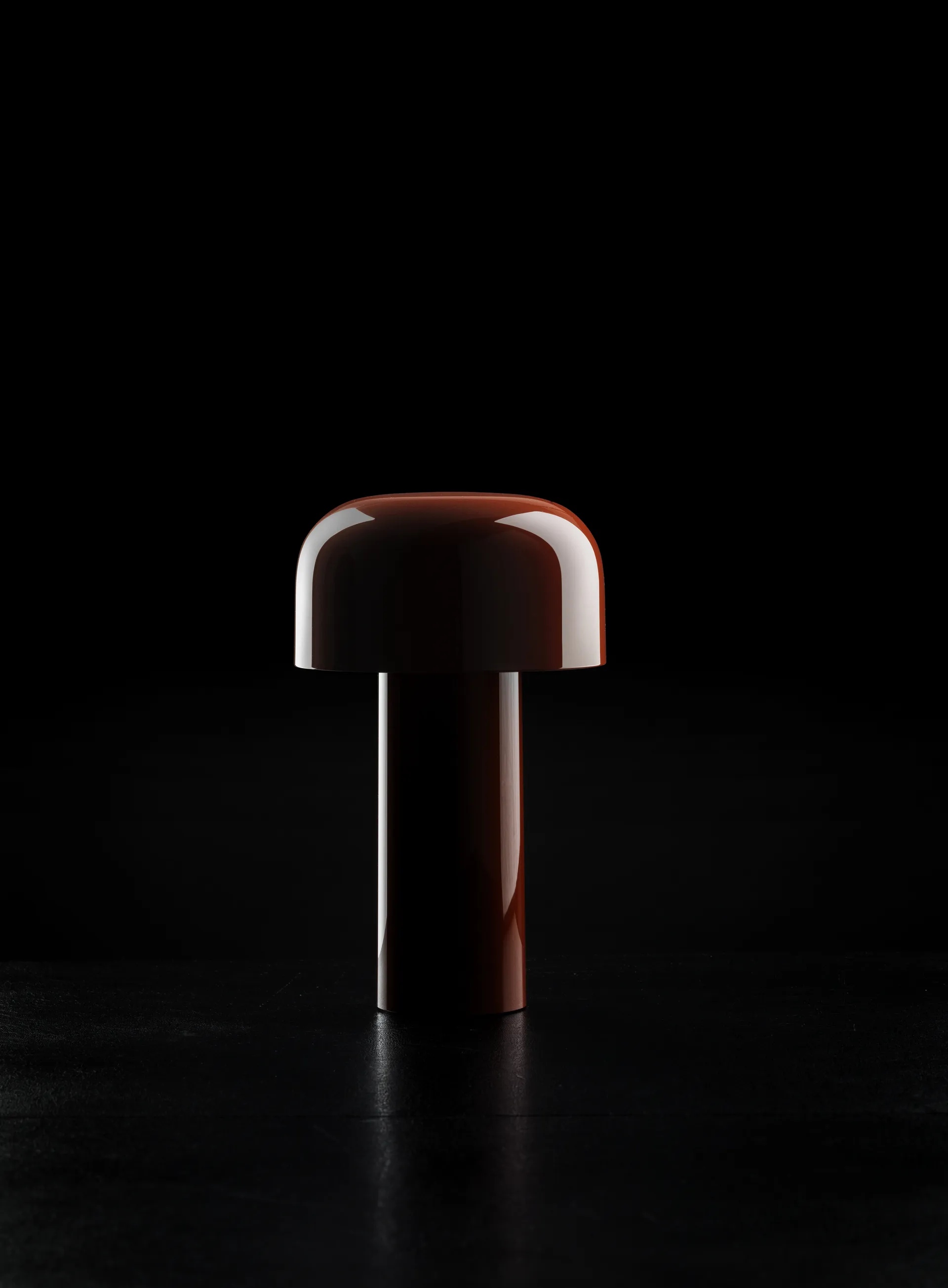 Bellhop portabel bordlampe, Brick red, IP54 (indendørs/udendørs) Flos
