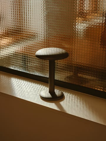 Gustave Residential portabel bordlampe - Raw aluminium - Flos