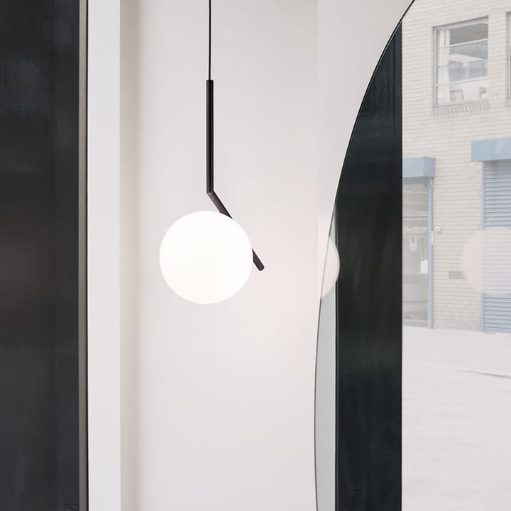 IC lights S2 pendel, Sort-opal Flos