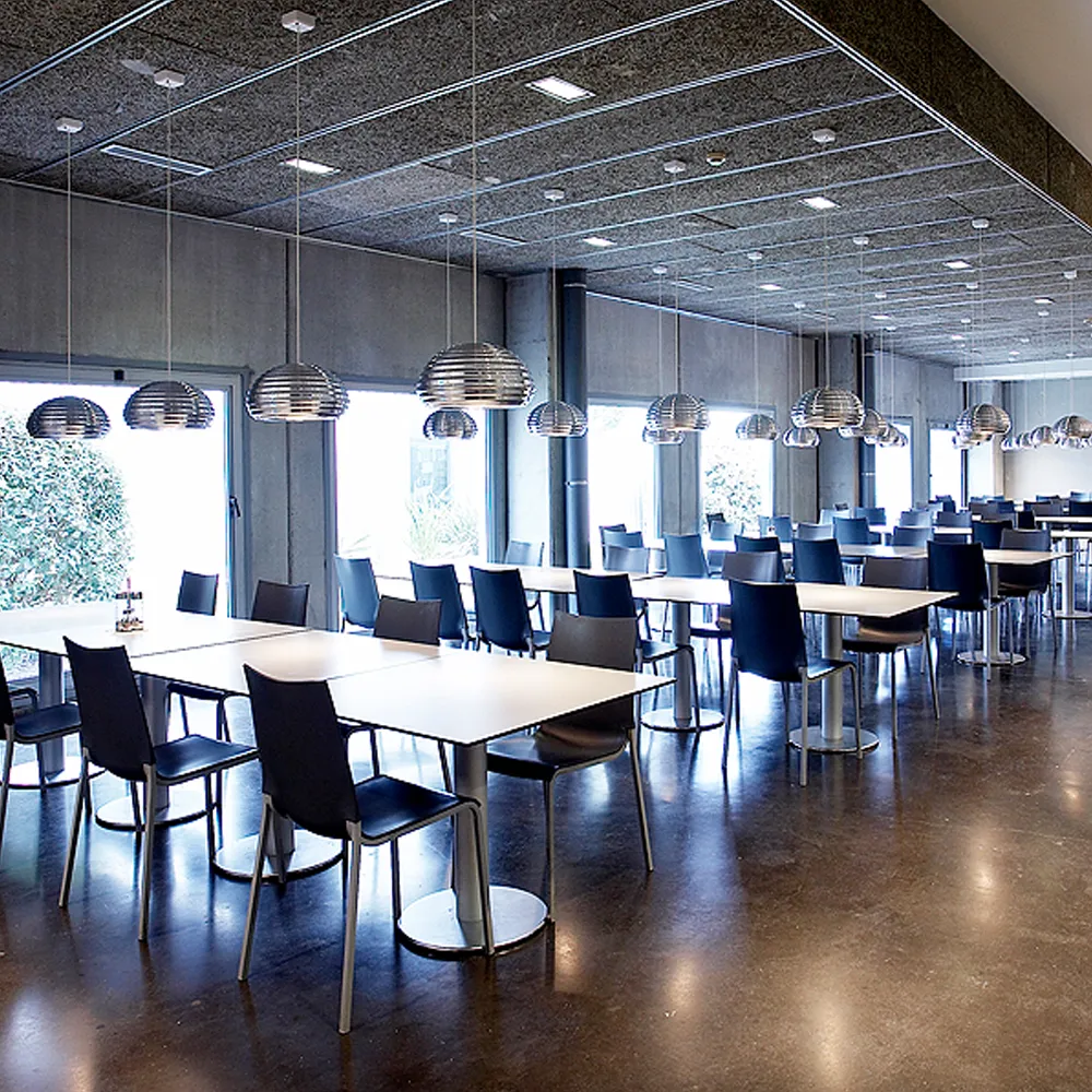 Splügen Bräu pendel, Poleret aluminium Flos