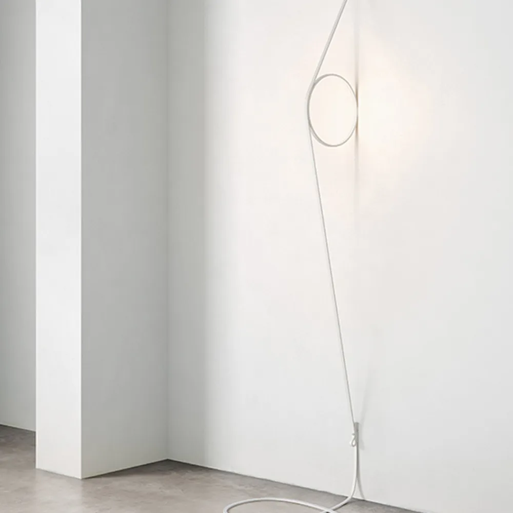 Wirering væglampe, Grå-hvid Flos