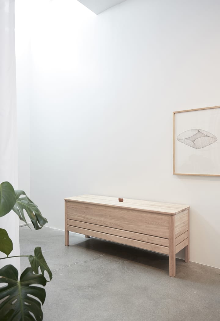 A Line opbevaringsbænk 111 cm, Hvid eg Form & Refine