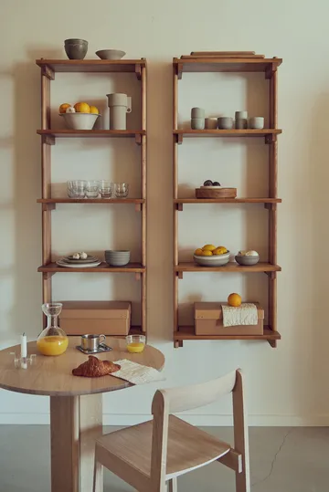 Beam Shelf væghylde - Deep brown pine, 60x167x25 cm - Form & Refine