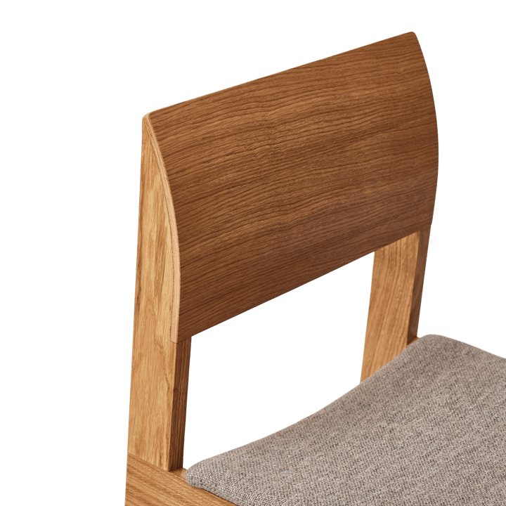 Sonder stol, Eg-Hallingdal 65-0227 Form & Refine