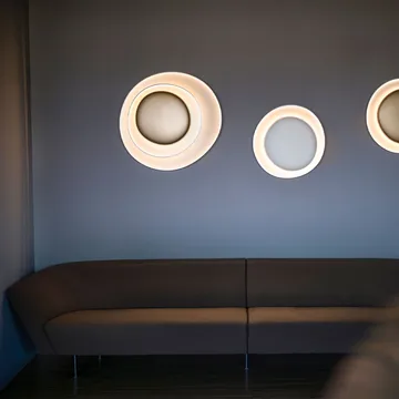 Bahia Mini væglampe - hvid, LED - Foscarini