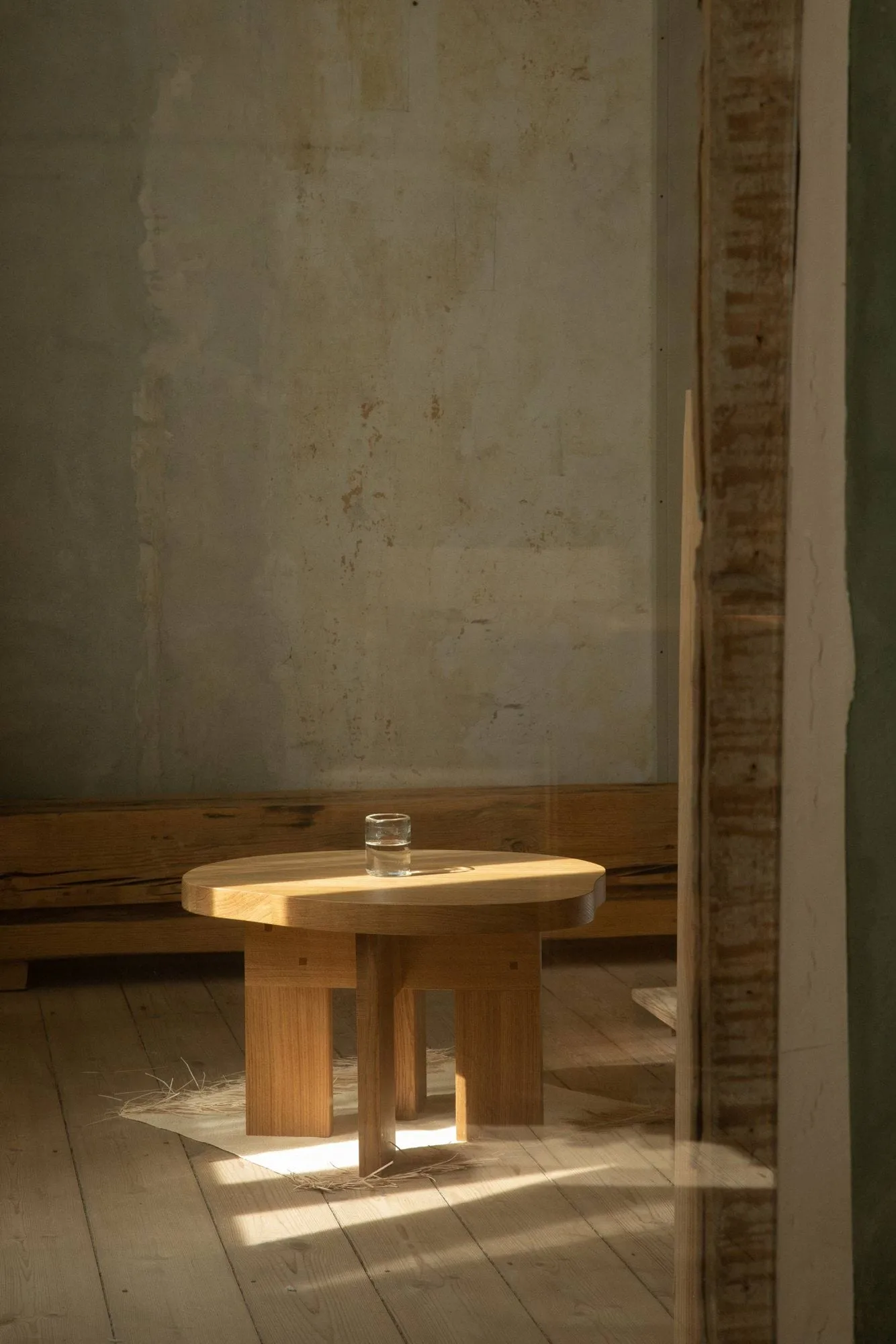 Farmhouse sidebord, Eg, 51x55,8x37 cm FRAMA