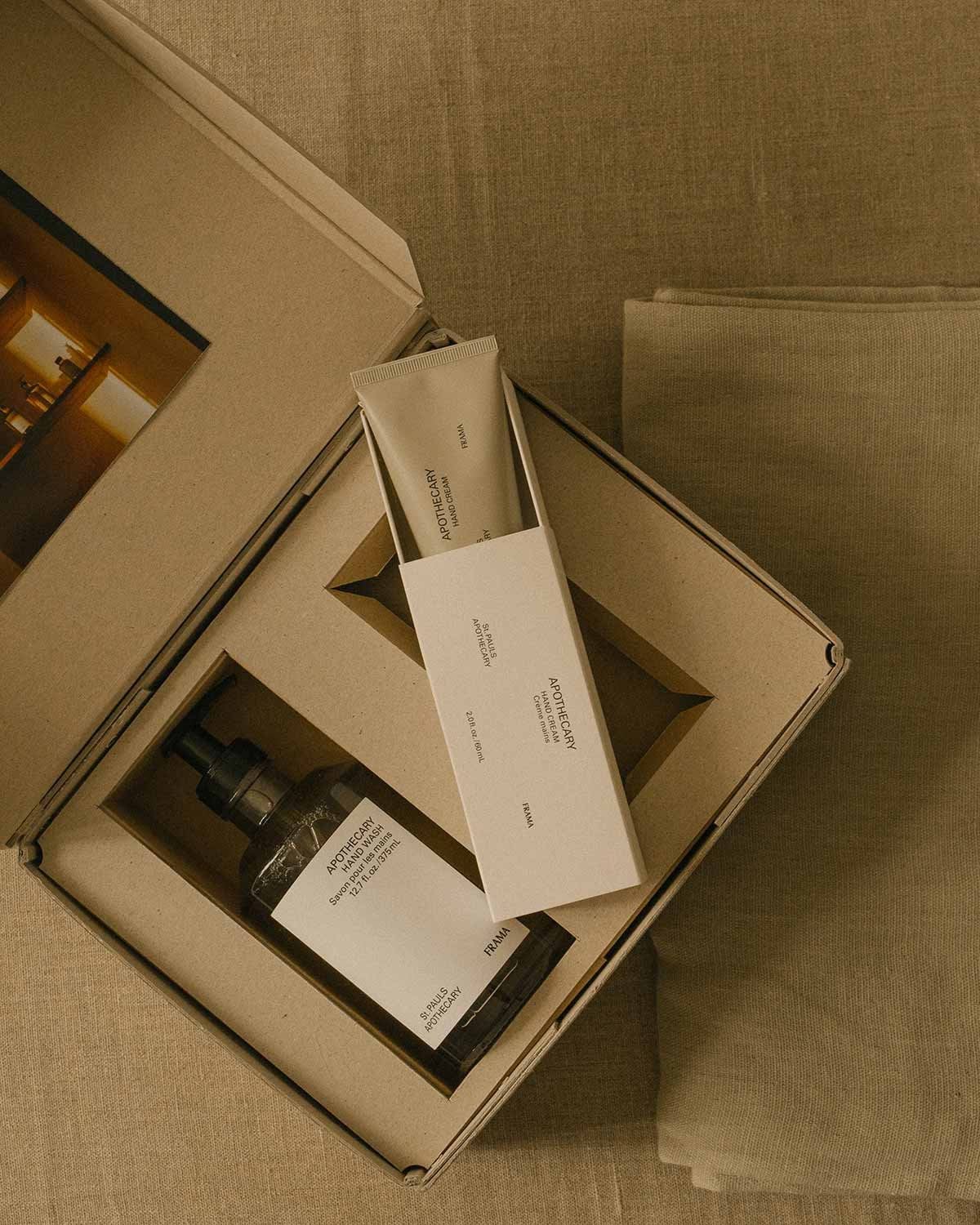 FRAMA gavesæt håndsæbe + håndcreme, Apothecary FRAMA