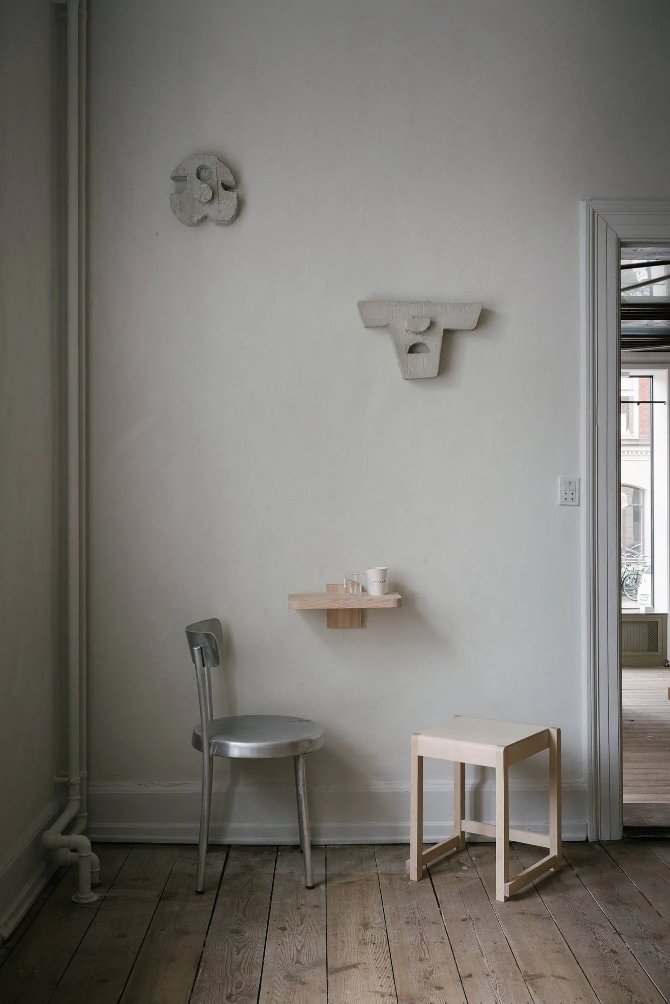 Low Stool 01 skammel, Birk FRAMA