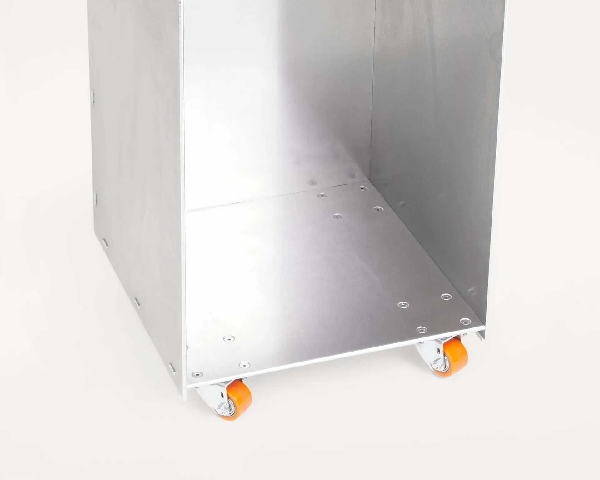 Rivet Cart rullebord, Aluminium, 32,8x33,8x65 cm FRAMA