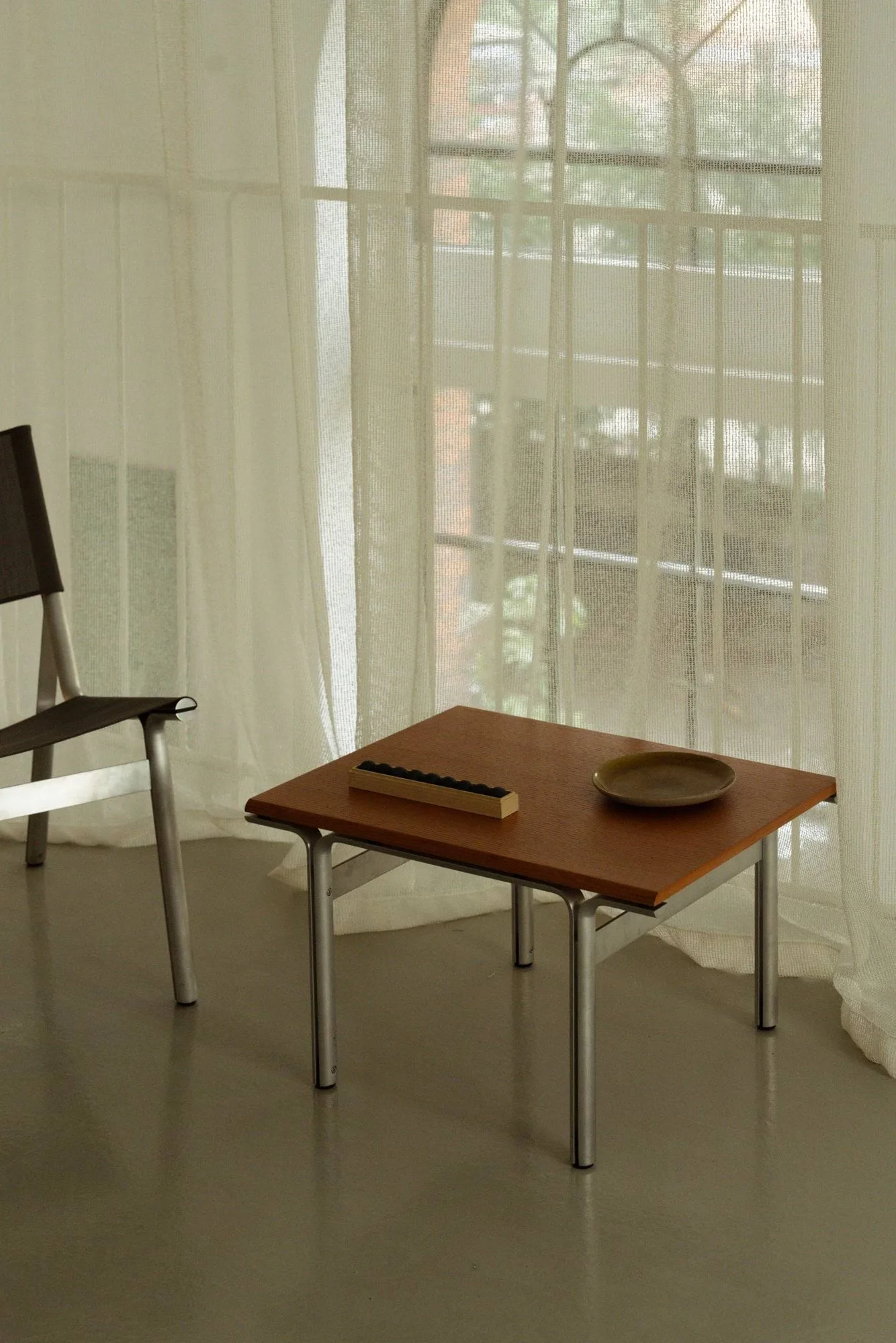 Union sidebord, Aluminium-varmbrun ask, 60x45x34 cm FRAMA