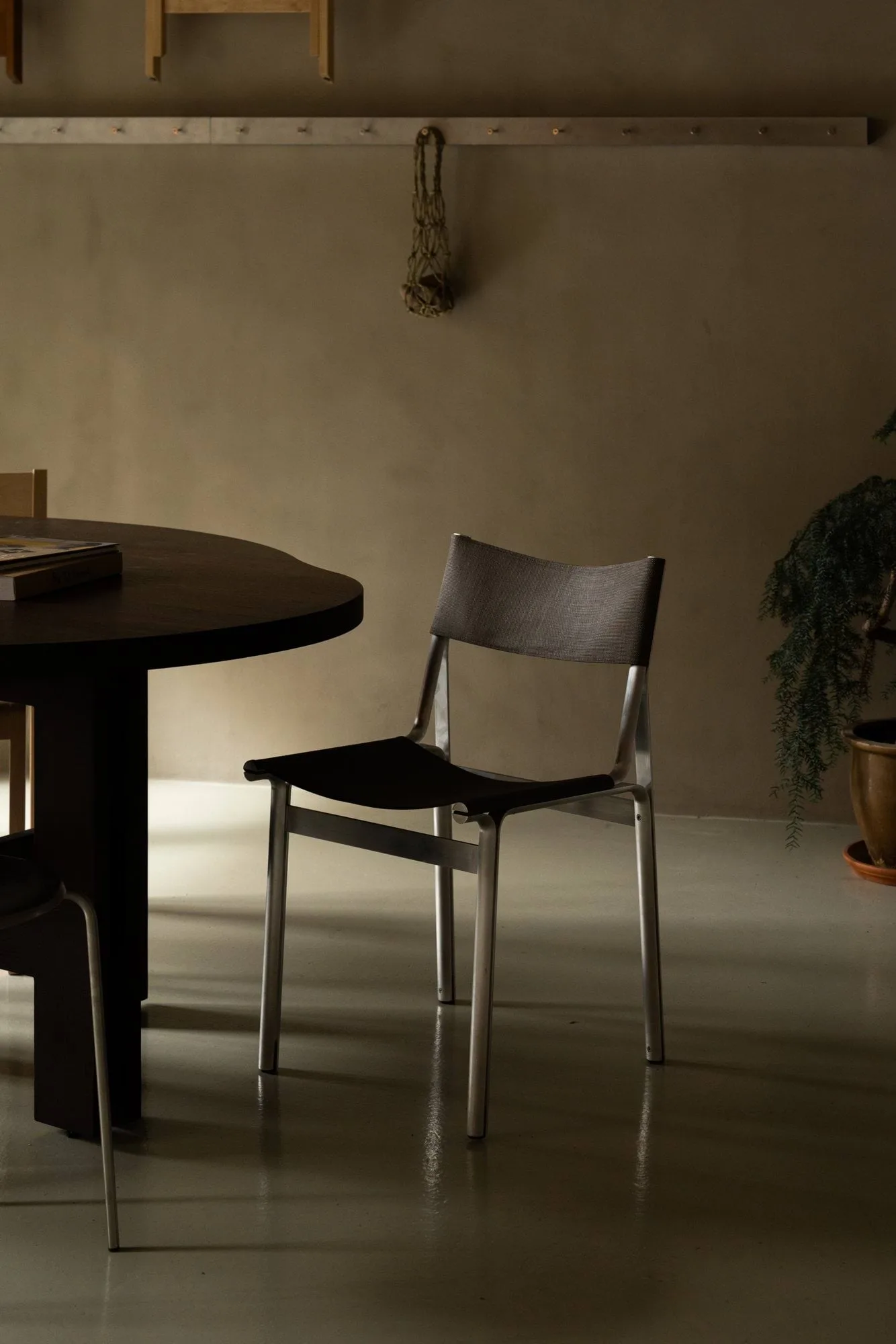 Union stol, Aluminium-Taupe Mesh FRAMA