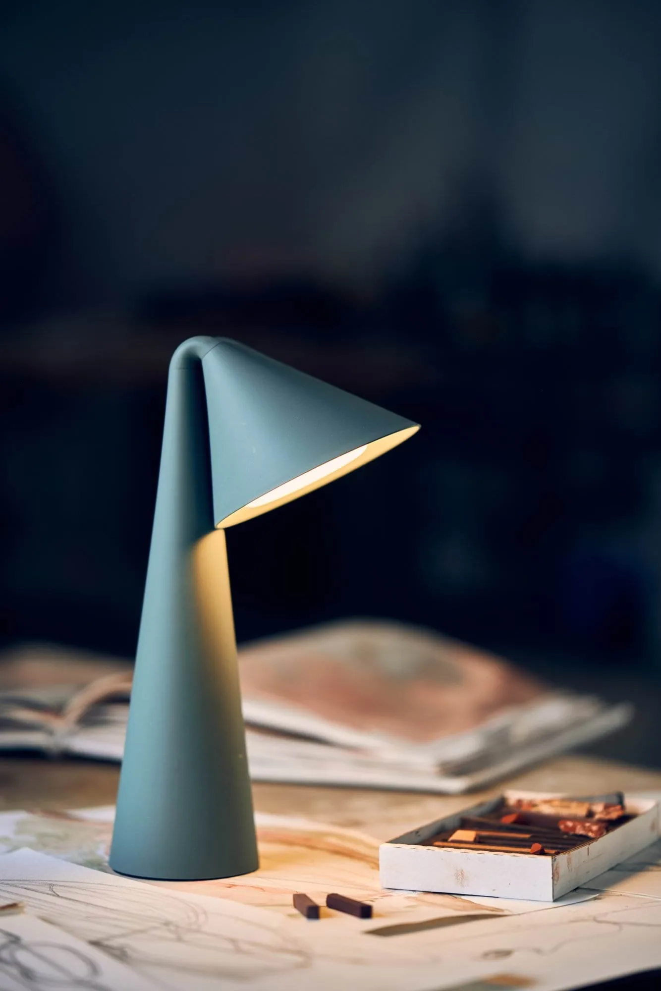Ami bordlampe portabel, Sage green, 31,6 cm Frandsen
