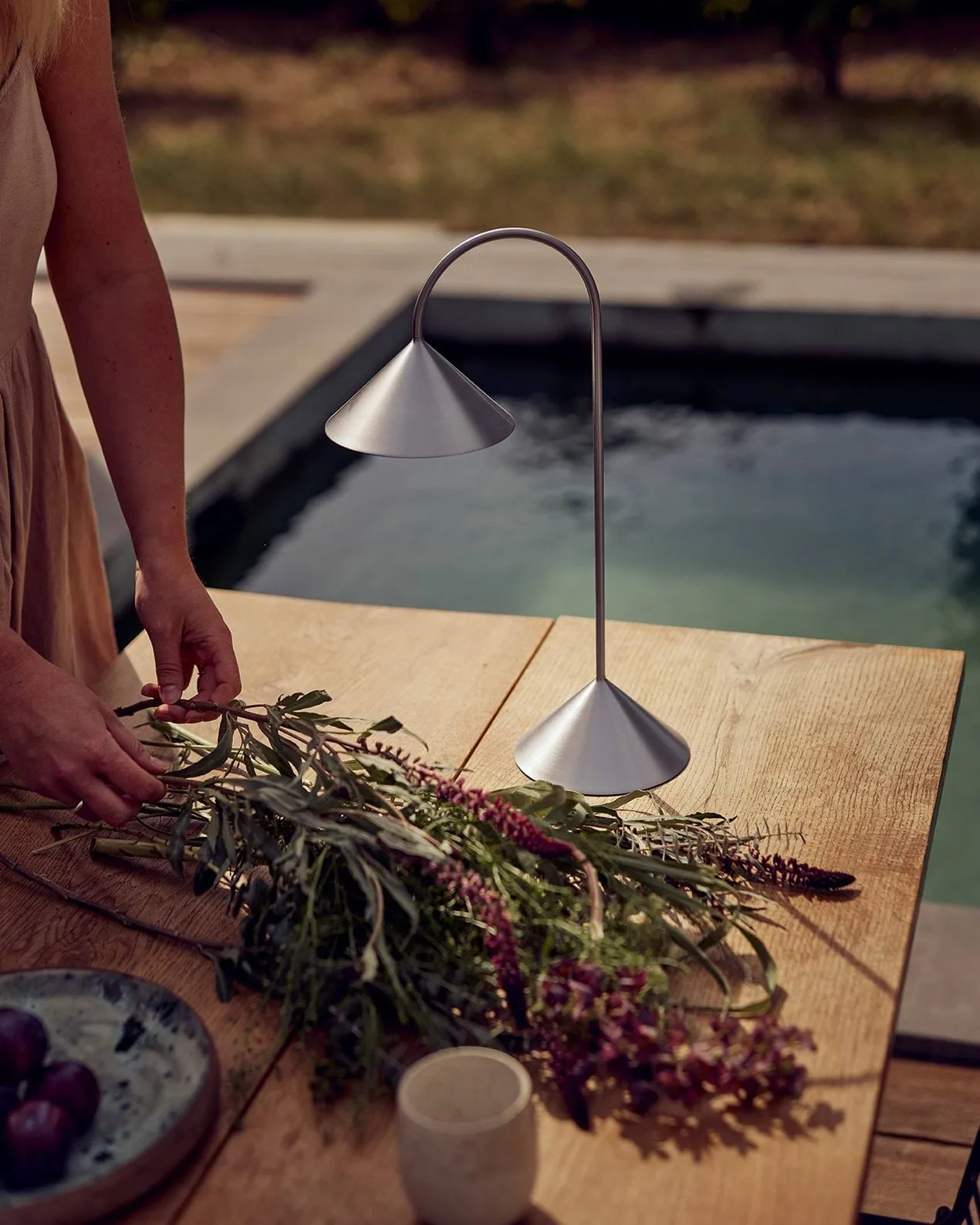 Grasp portabel bordlampe, Brushed Stainless Steel, 47 cm Frandsen
