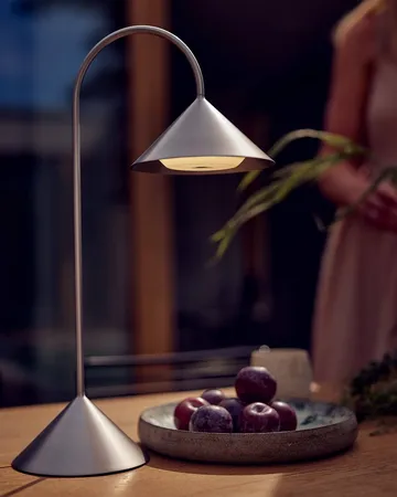 Grasp portabel bordlampe - Brushed Stainless Steel, 47 cm - Frandsen
