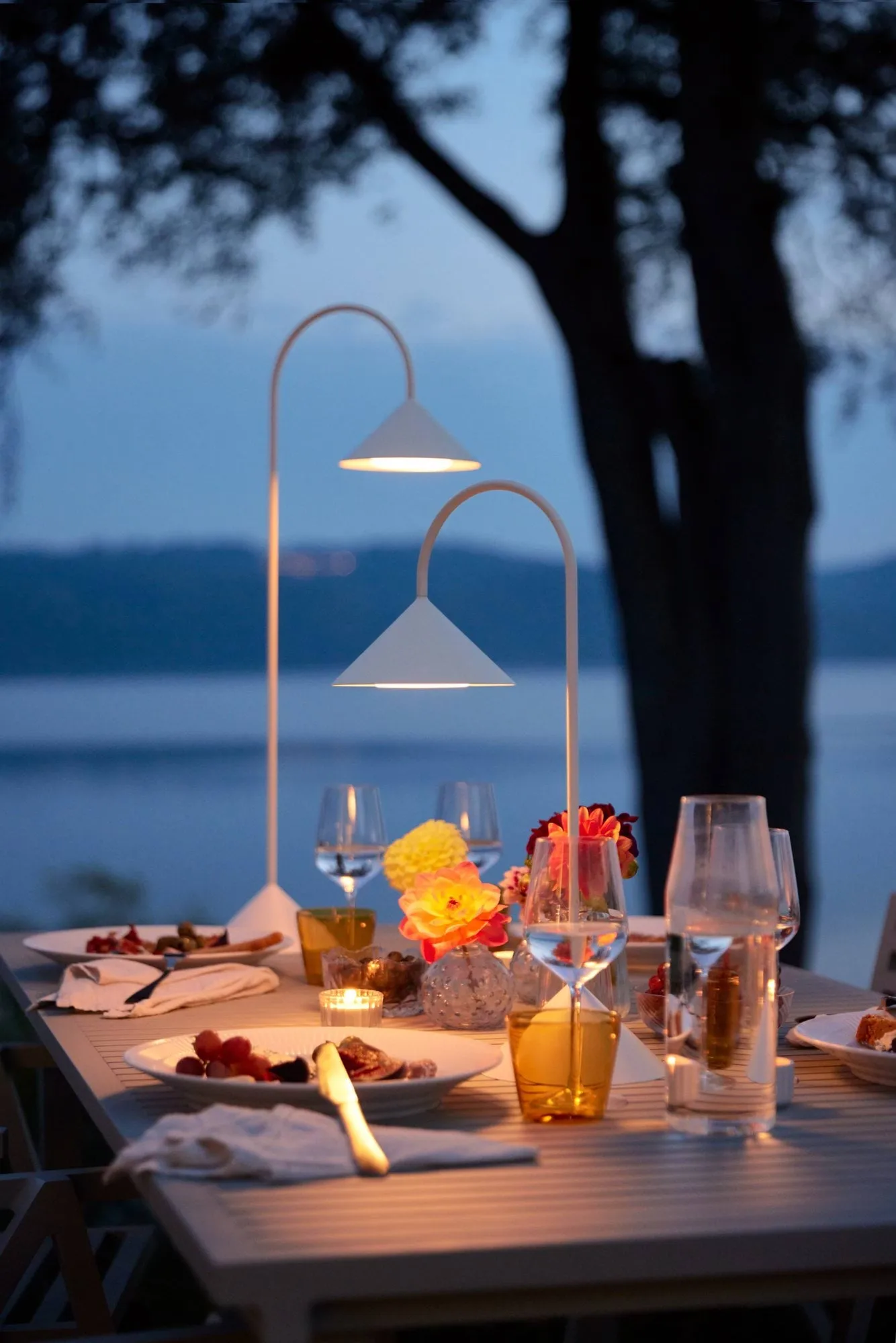 Grasp portabel bordlampe, Matt White, 47 cm Frandsen