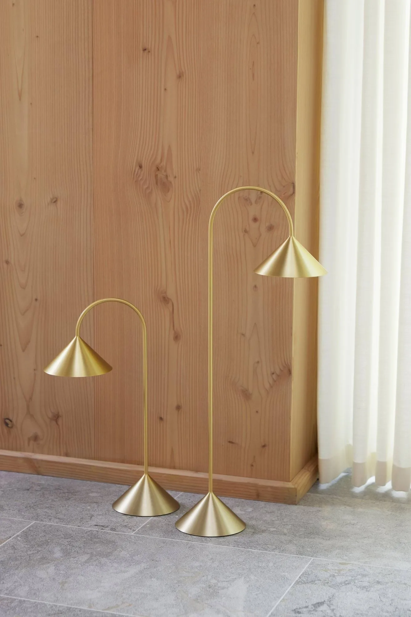 Grasp portabel bordlampe, Solid Brass, 47 cm Frandsen
