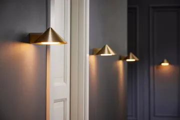 Grasp væglampe - Solid Brass - Frandsen