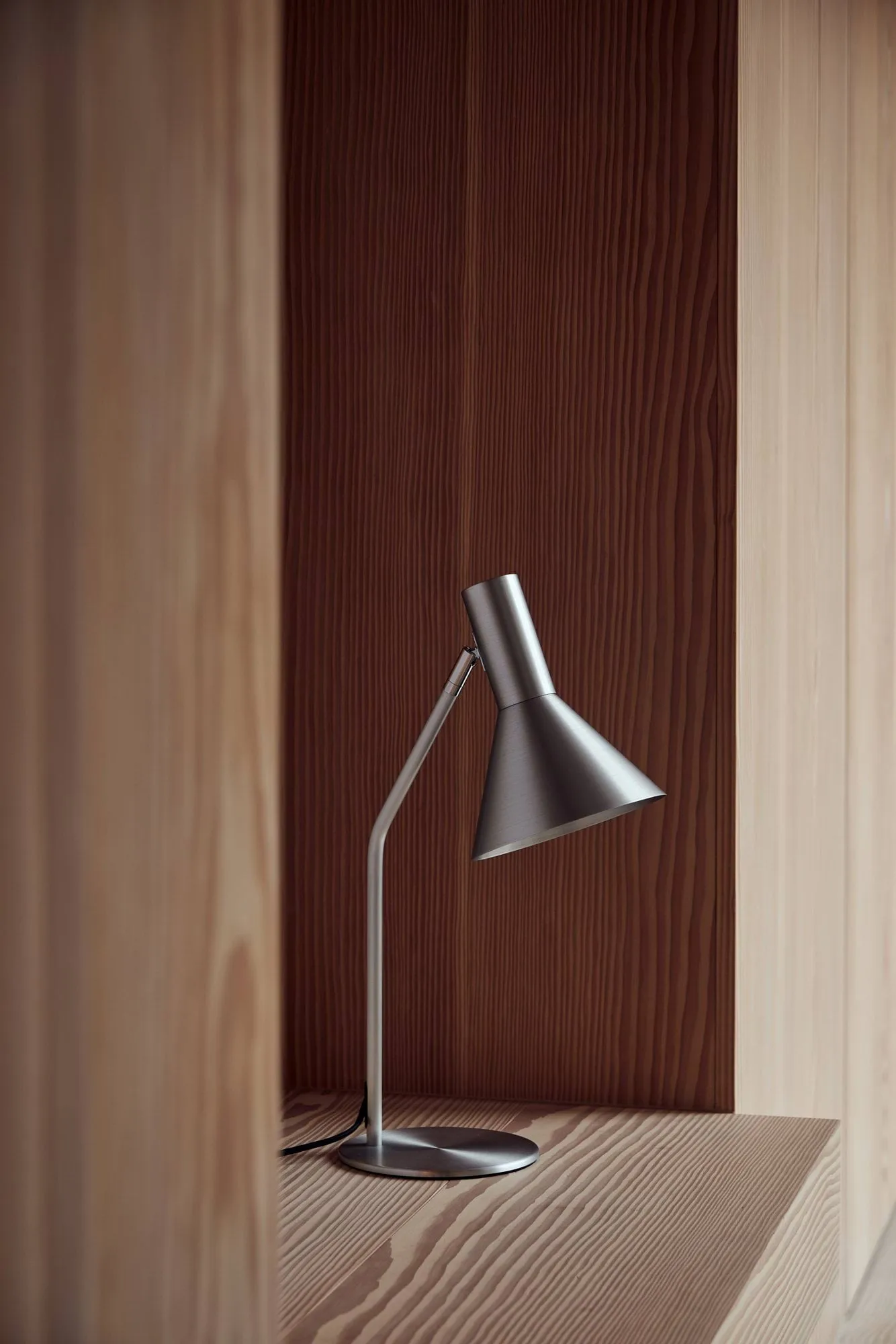 Lyss bordlampe, Brushed aluminium, 50 cm Frandsen