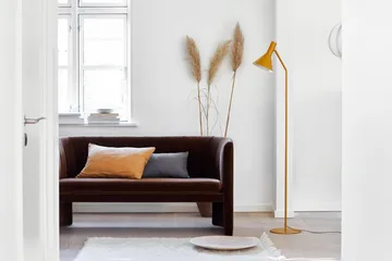 Lyss gulvlampe - Matt almond,150 cm - Frandsen