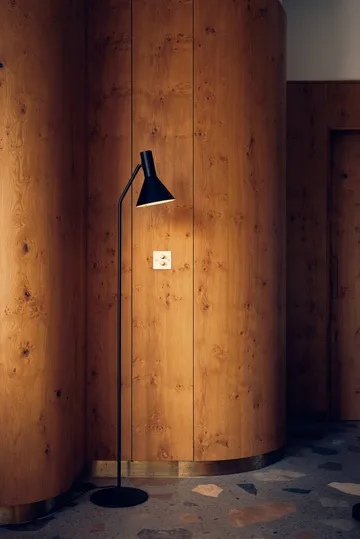 Lyss gulvlampe - Matt black,150 cm - Frandsen