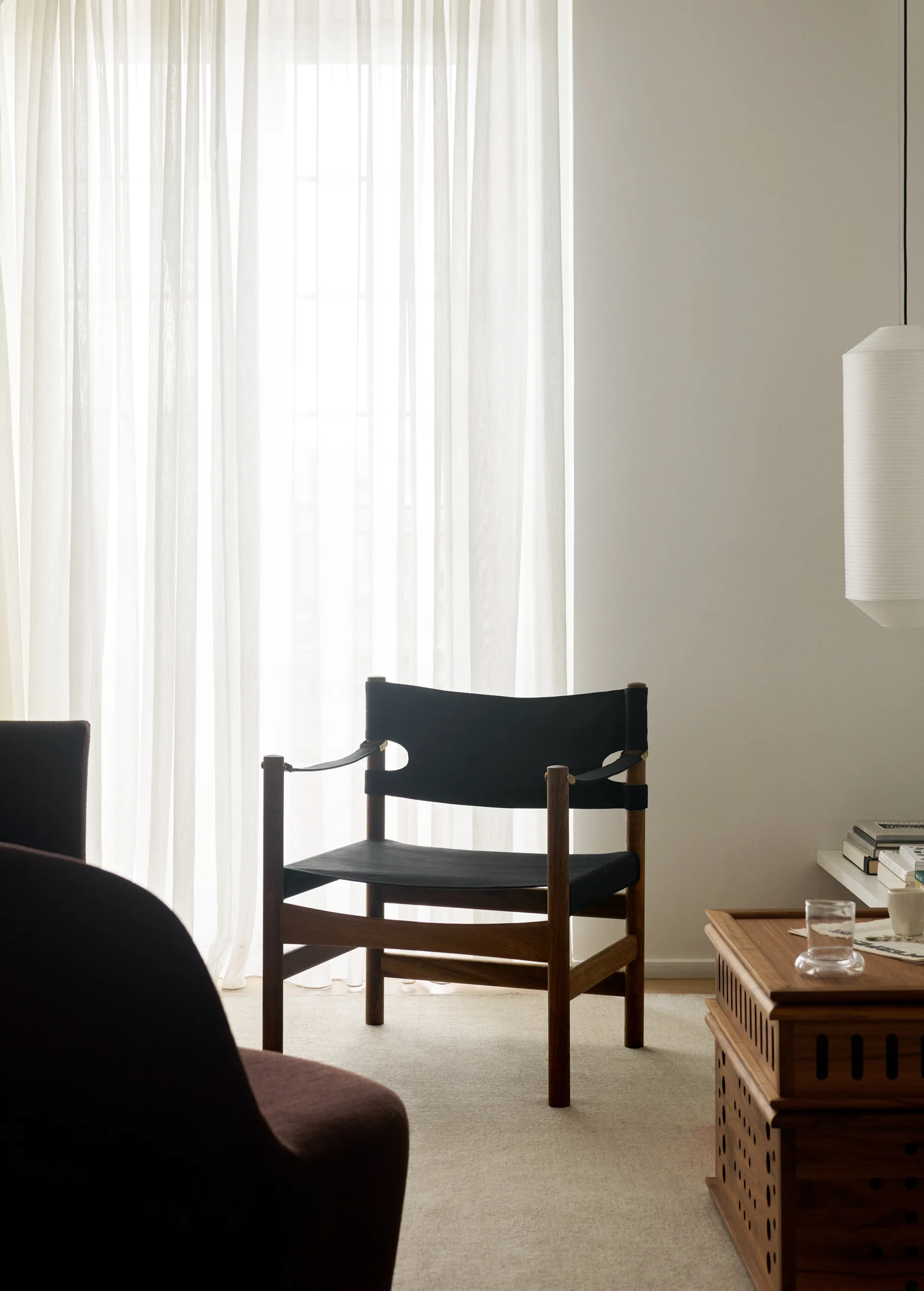 Canvas 21 karmstol, Sort canvas-olieret eg Fredericia Furniture