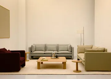 Jota sofa - Vidar 146-lysolieret eg, 231 cm, 3-personers sofa - Fredericia Furniture