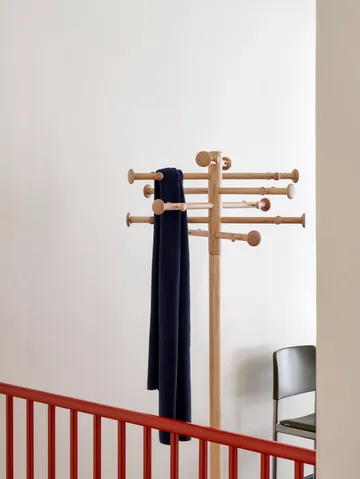 ND09 knagerække - Olieret eg, 170 cm - Fredericia Furniture