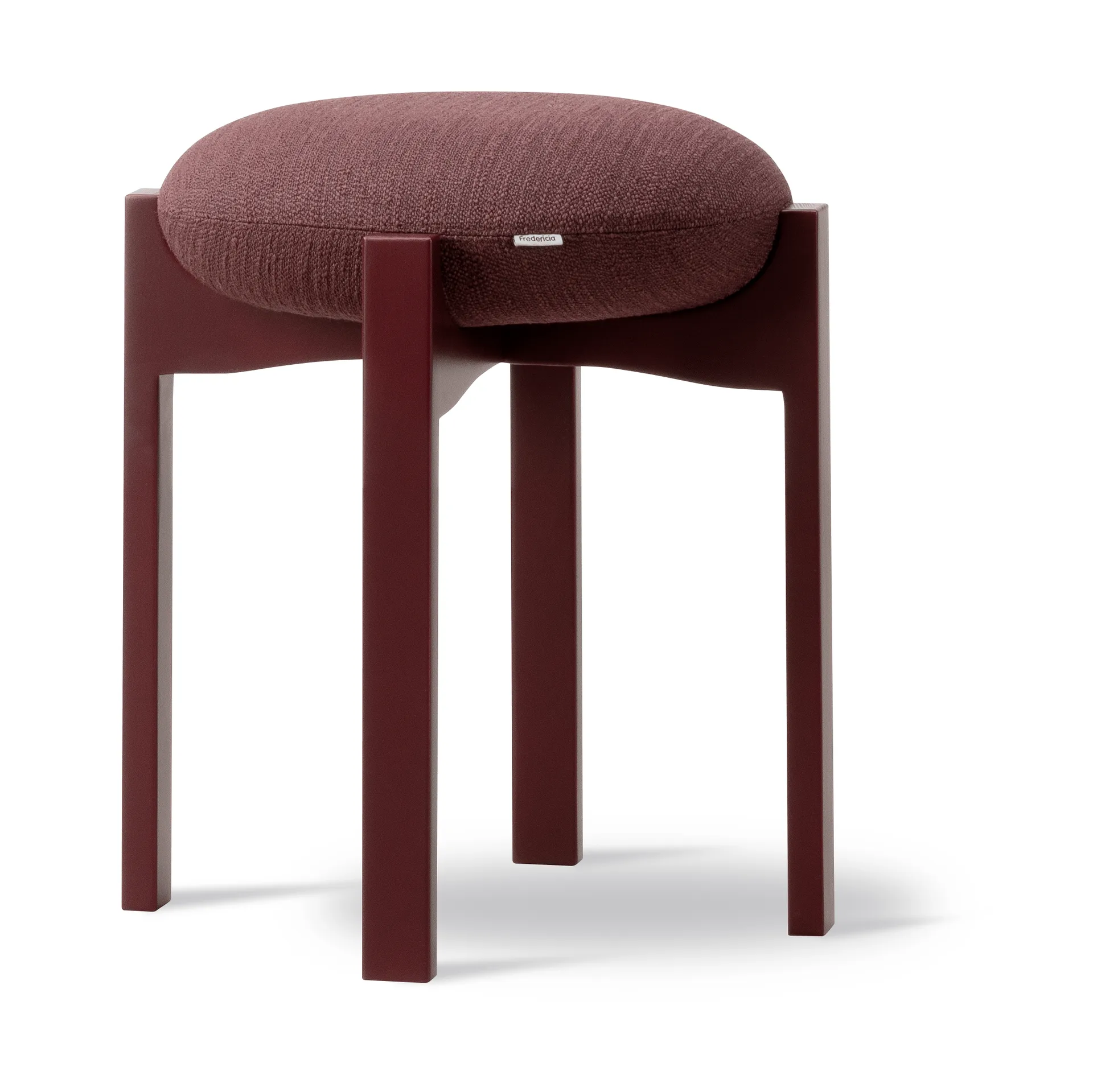 Pioneer rund skammel lav, Odino RC43 bordeaux-bordeaux bøg, Ø41x46 cm Fredericia Furniture