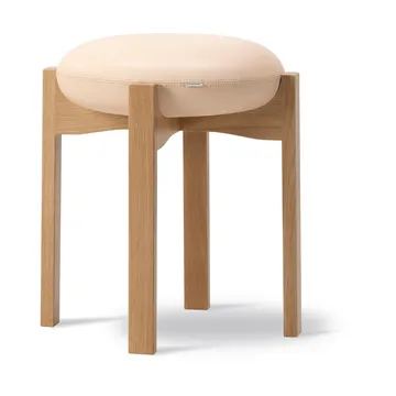 Pioneer skammel lav - Læder Vegeta 90-lakeret eg, Ø41x46 cm - Fredericia Furniture