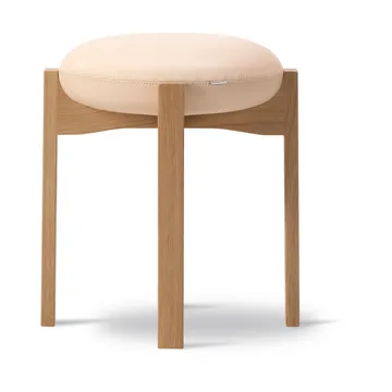 Pioneer skammel lav - Læder Vegeta 90-lakeret eg, Ø41x46 cm - Fredericia Furniture