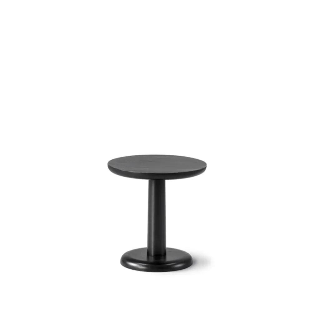 Pon sidebord, Sortlakeret eg, Ø35 cm Fredericia Furniture