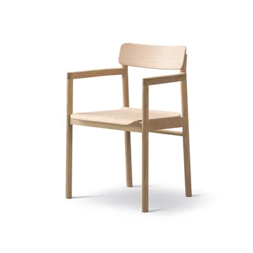 Post 3445 karmstol - Lakeringeret eg - Fredericia Furniture