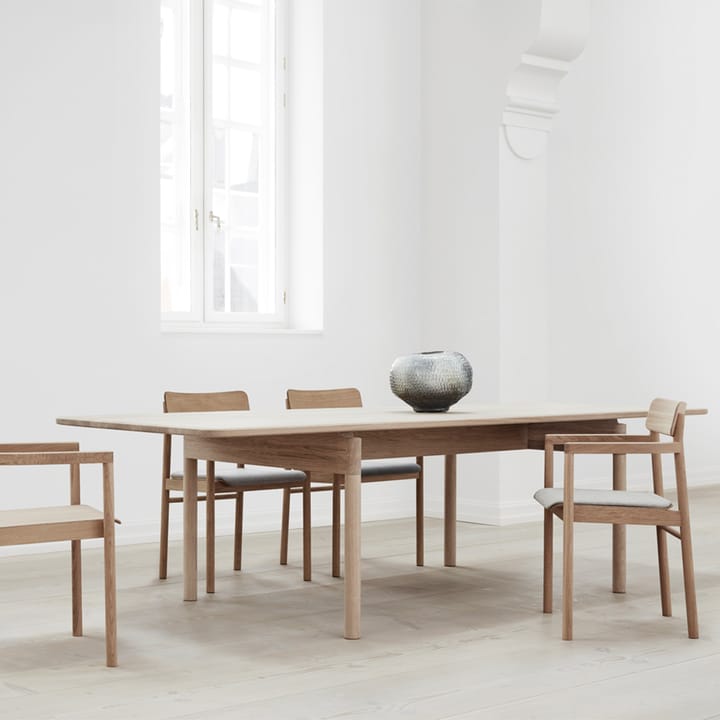 Post 6442 spisebord, Sæbet  eg, 100x320 cm Fredericia Furniture
