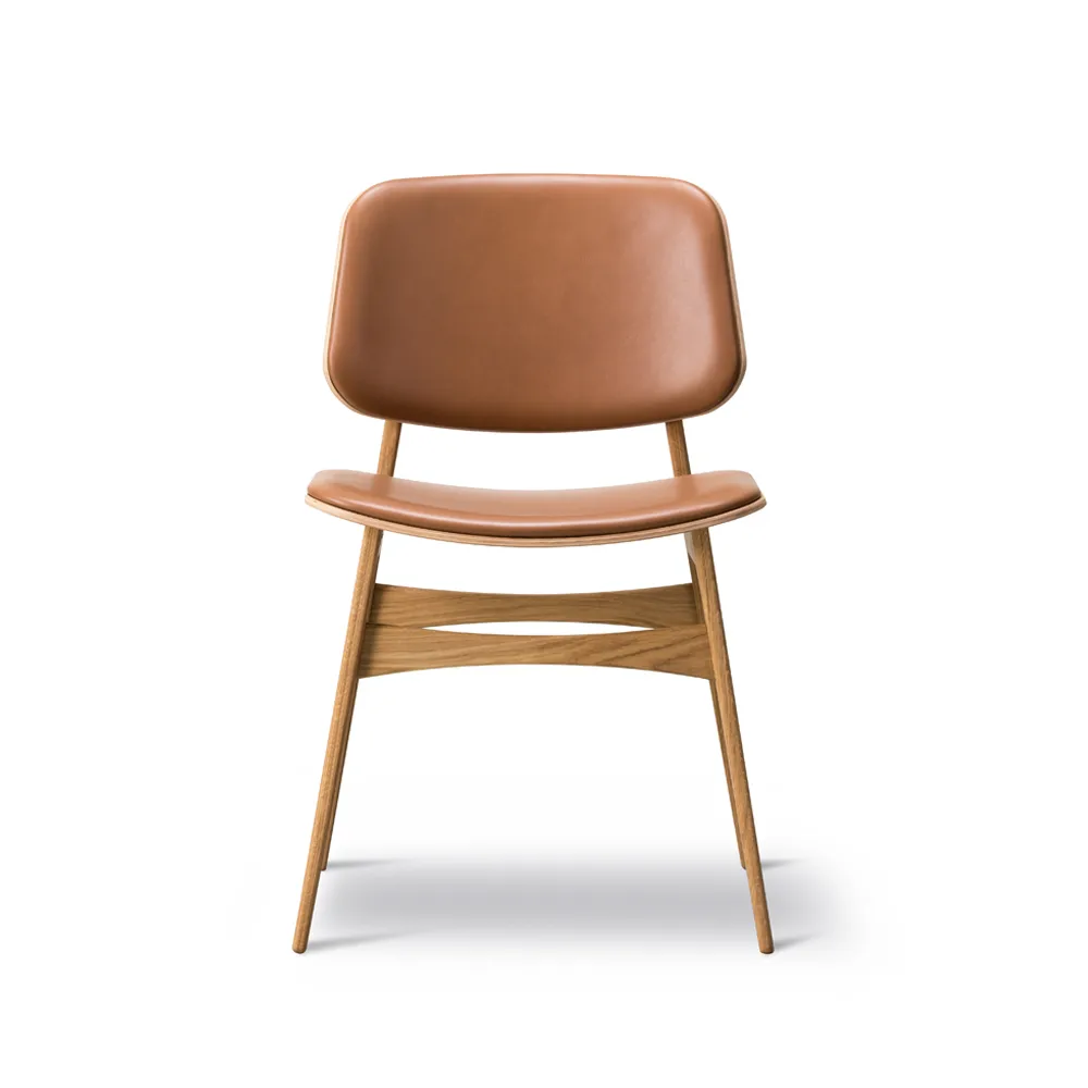 Søborg 3052 træbase stol fuldpolstret, læder Omni 307, cognaklakerede egeben Fredericia Furniture