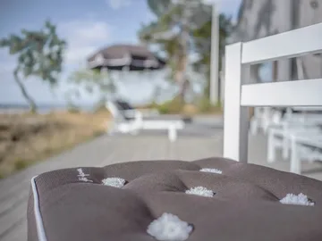 06 stol - White - Fri Form