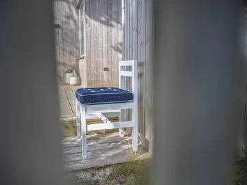 06 stol - White - Fri Form