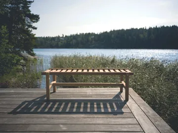 45 bænk - Teak, 135 cm - Fri Form