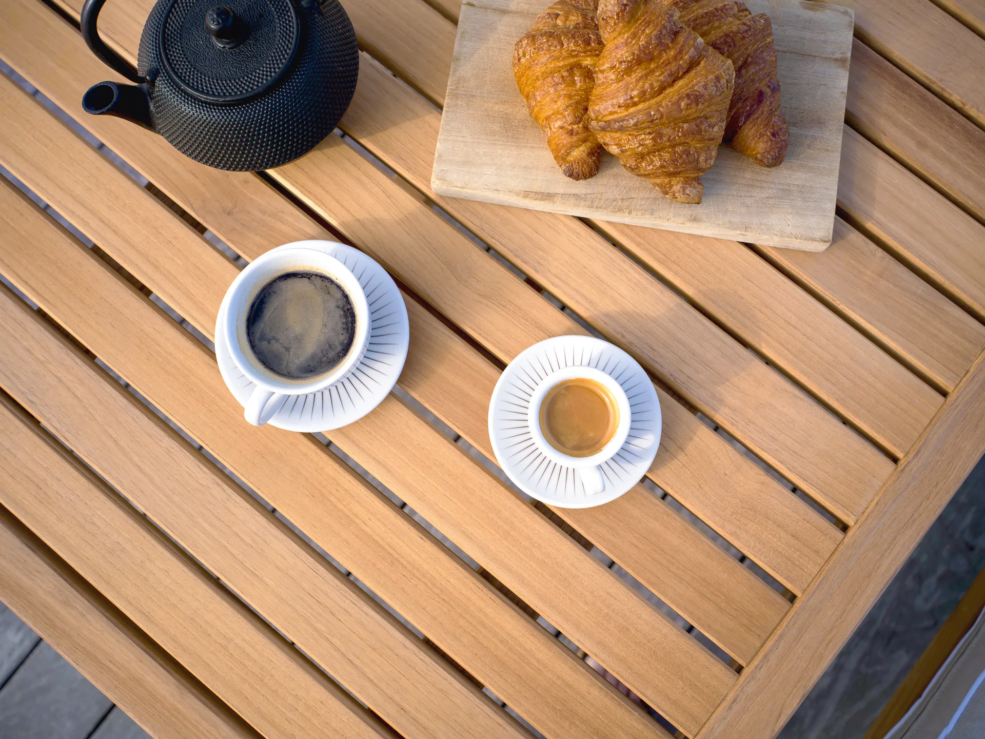 65 bord, Teak, 128×120×68 cm Fri Form