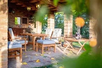 92 skammel - Redwood - Fri Form