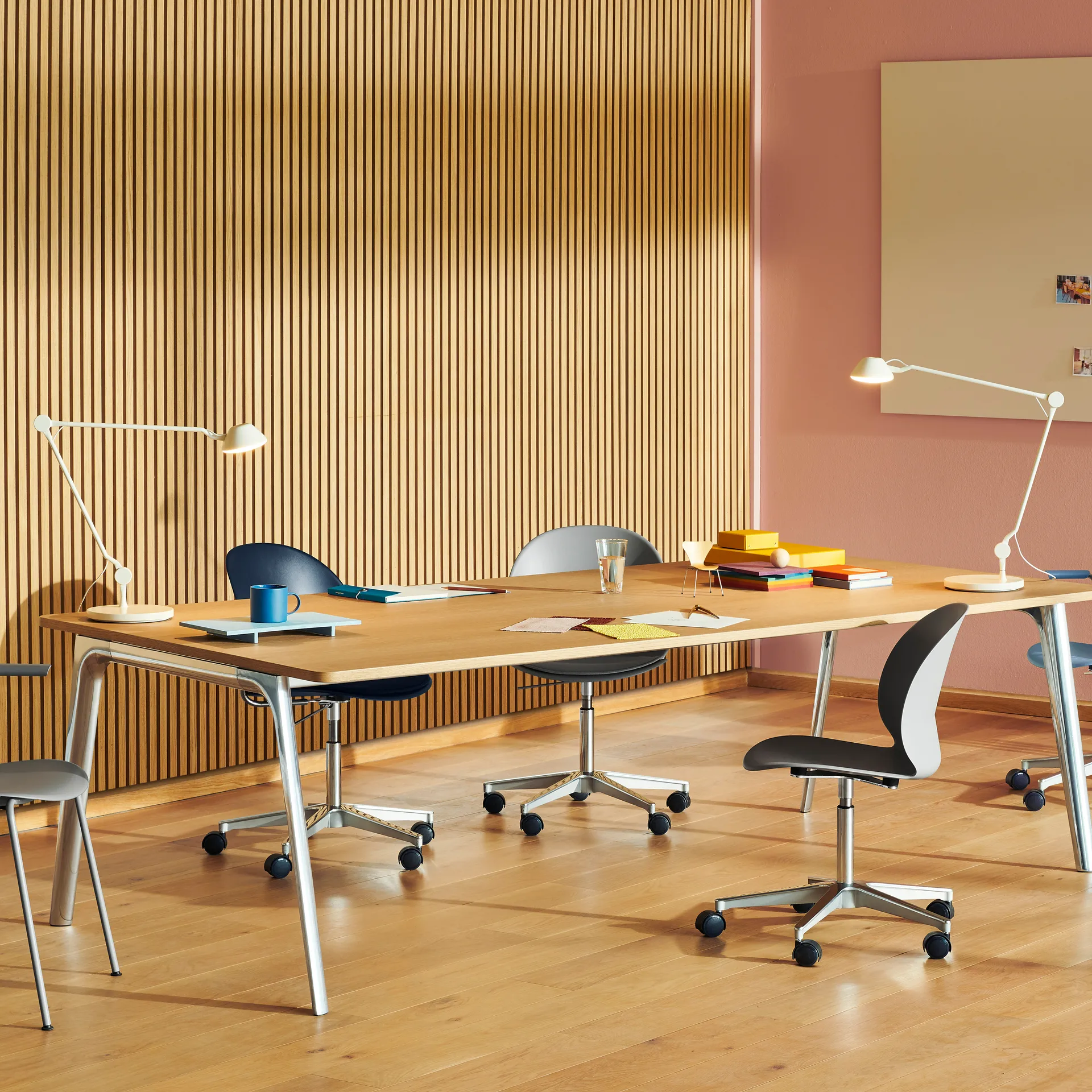 AQ01 bordlampe, Hvid Fritz Hansen