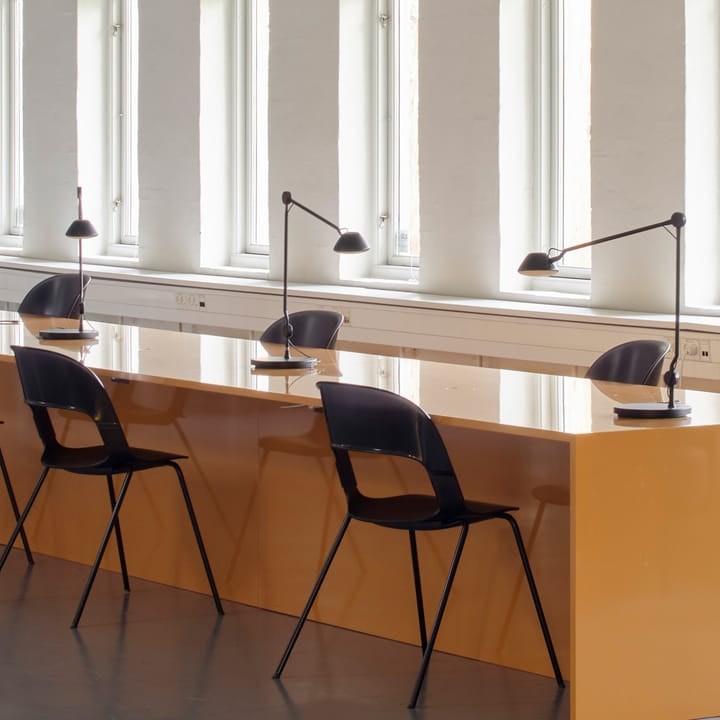 AQ01 bordlampe, Sort Fritz Hansen
