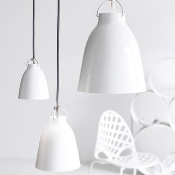 Caravaggio 2 pendel - Hvid blank/Grå stofledning - Fritz Hansen