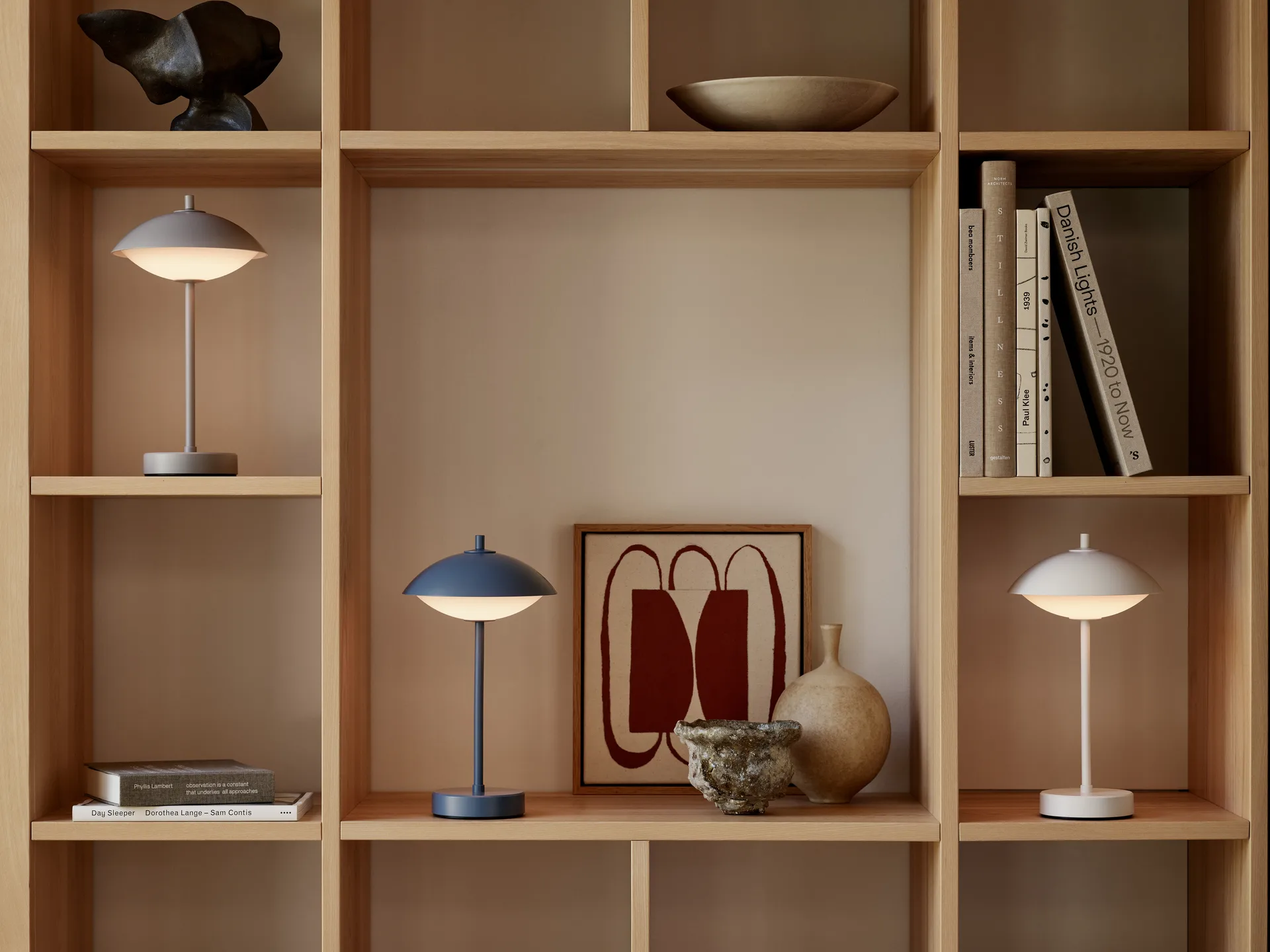 Clam portable bordlampe 31 cm, White Fritz Hansen